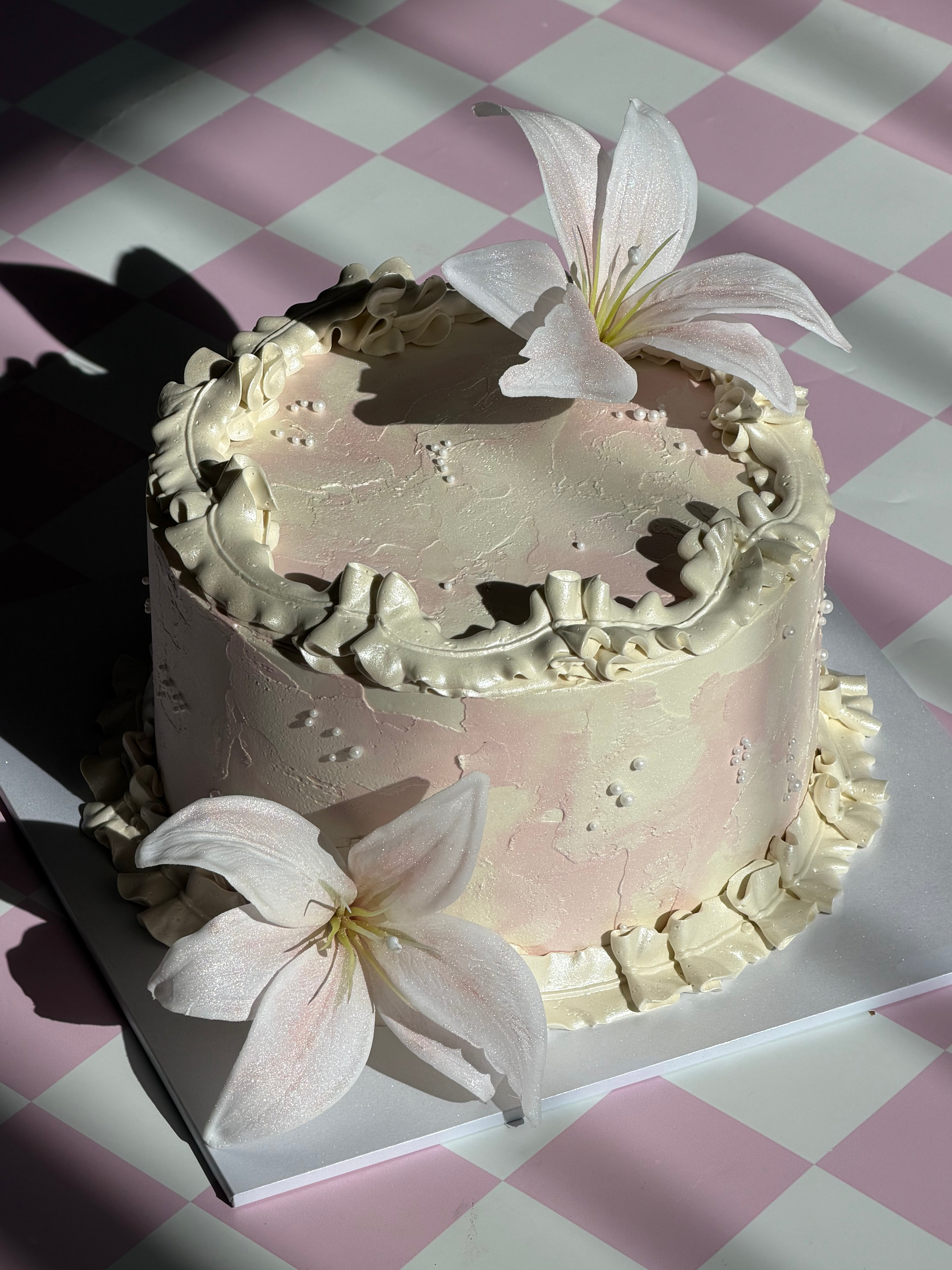 Frilly Retro Cake - From $135 (4 rows of piping, 2 colours)