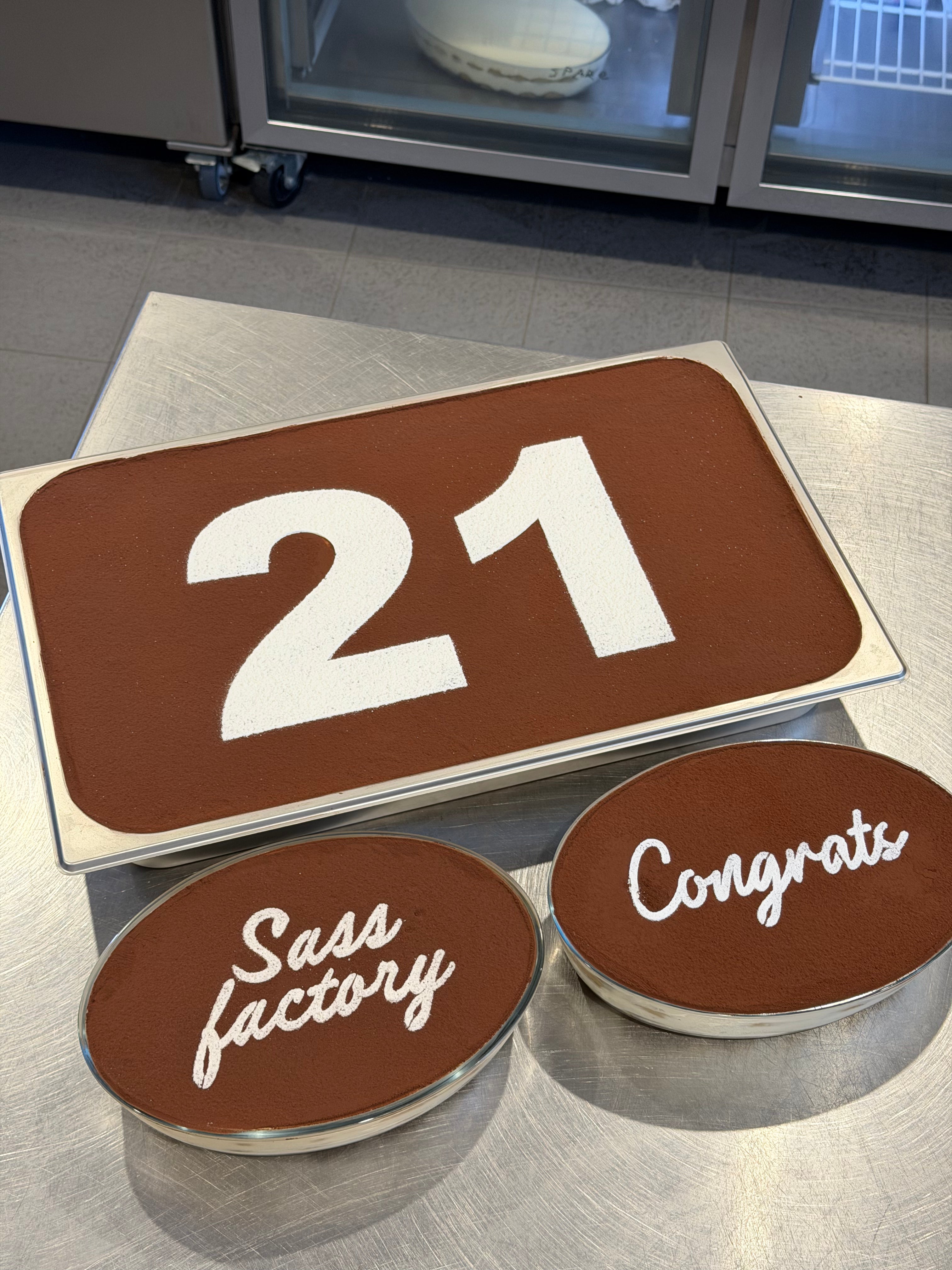 25cm Oval Tiramisu Glass Tray