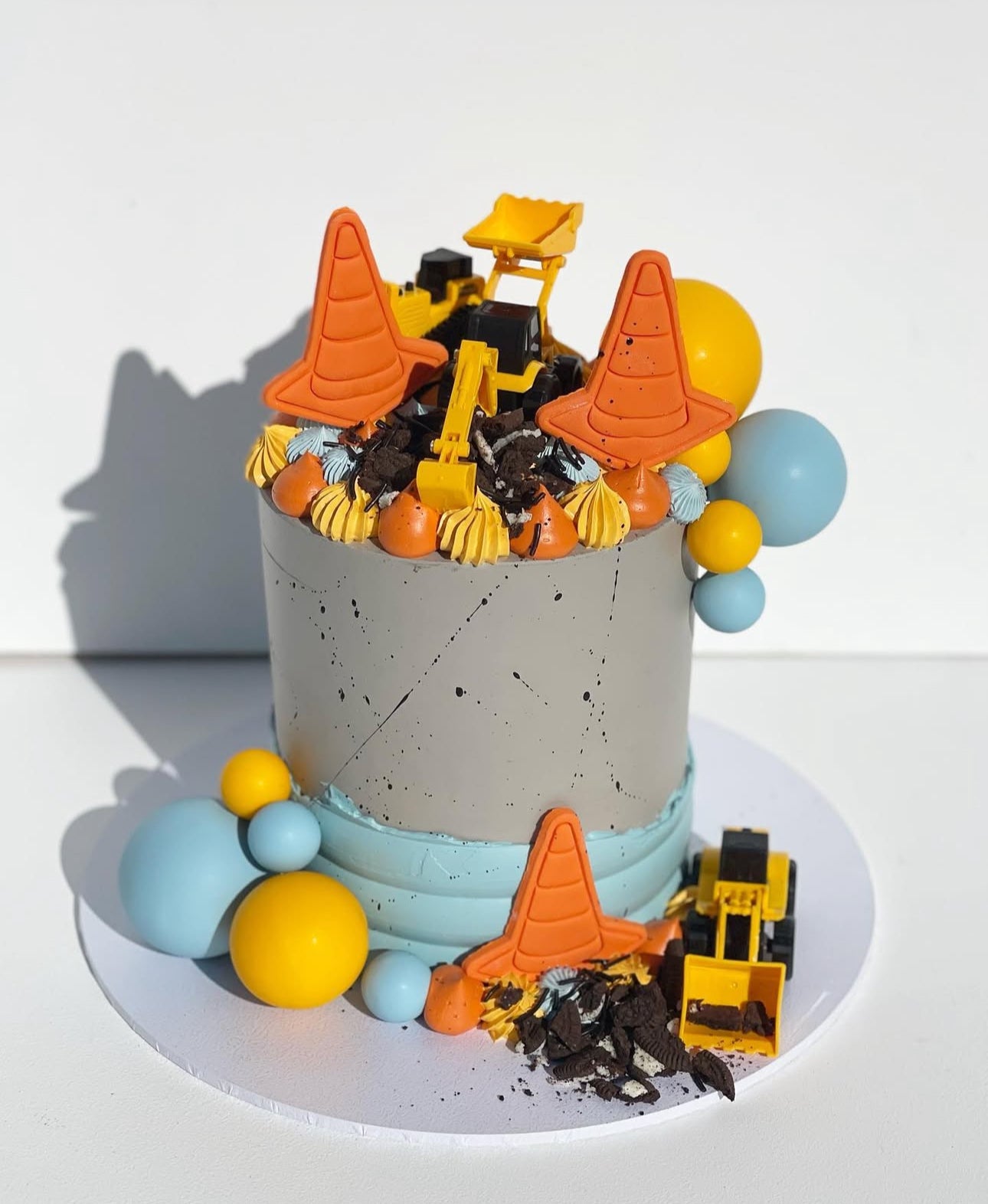 Construction Cake - From $185