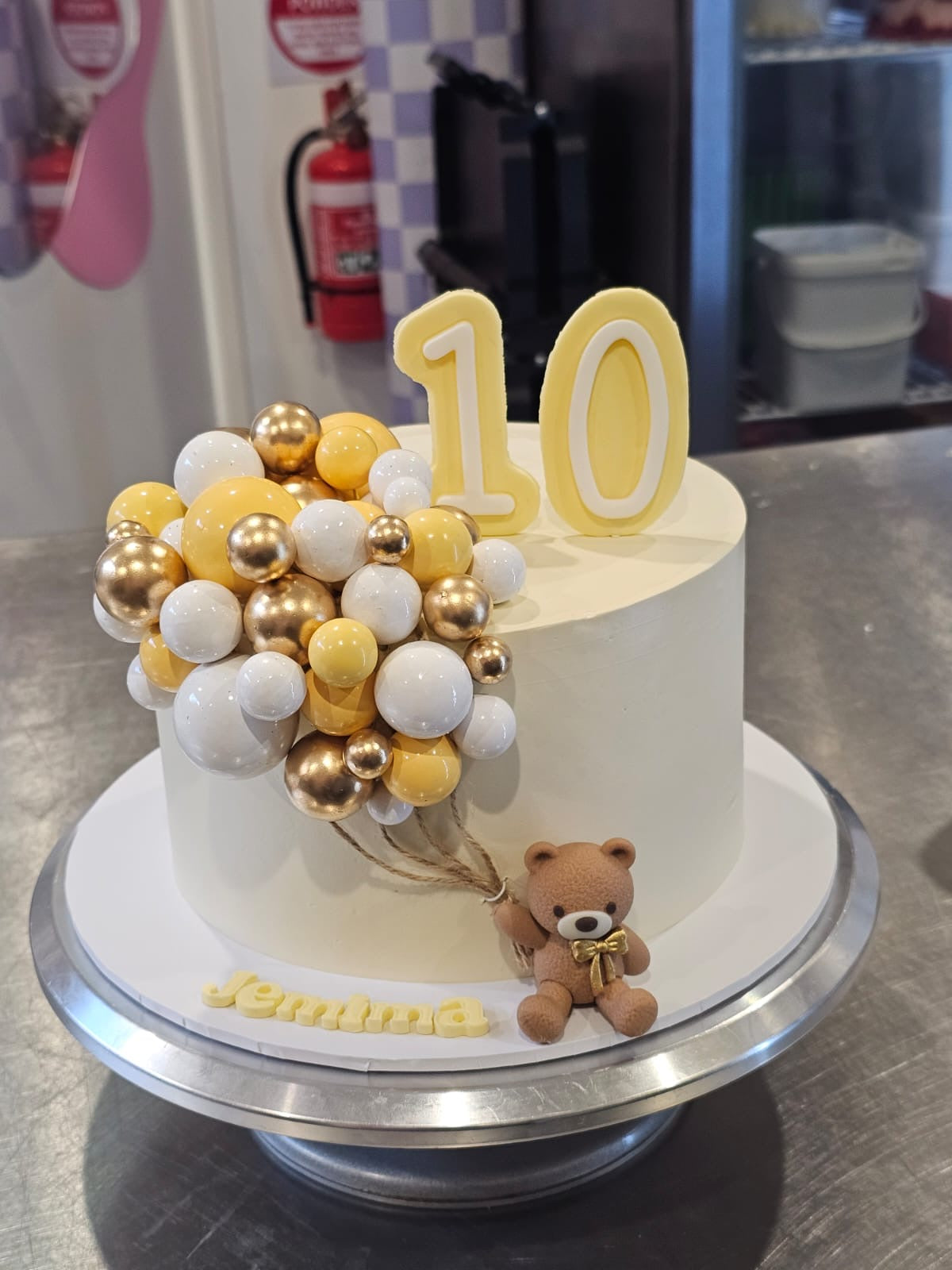 Balloon Cake - From $185