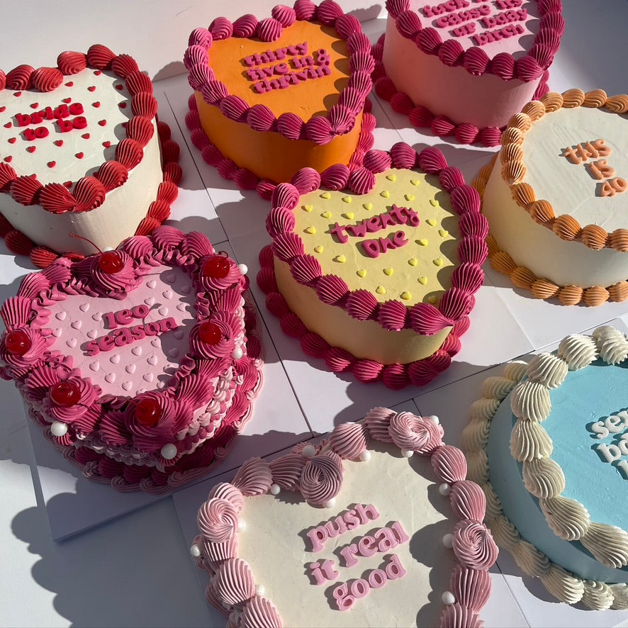 Retro Text Cake PerthCakeCollective