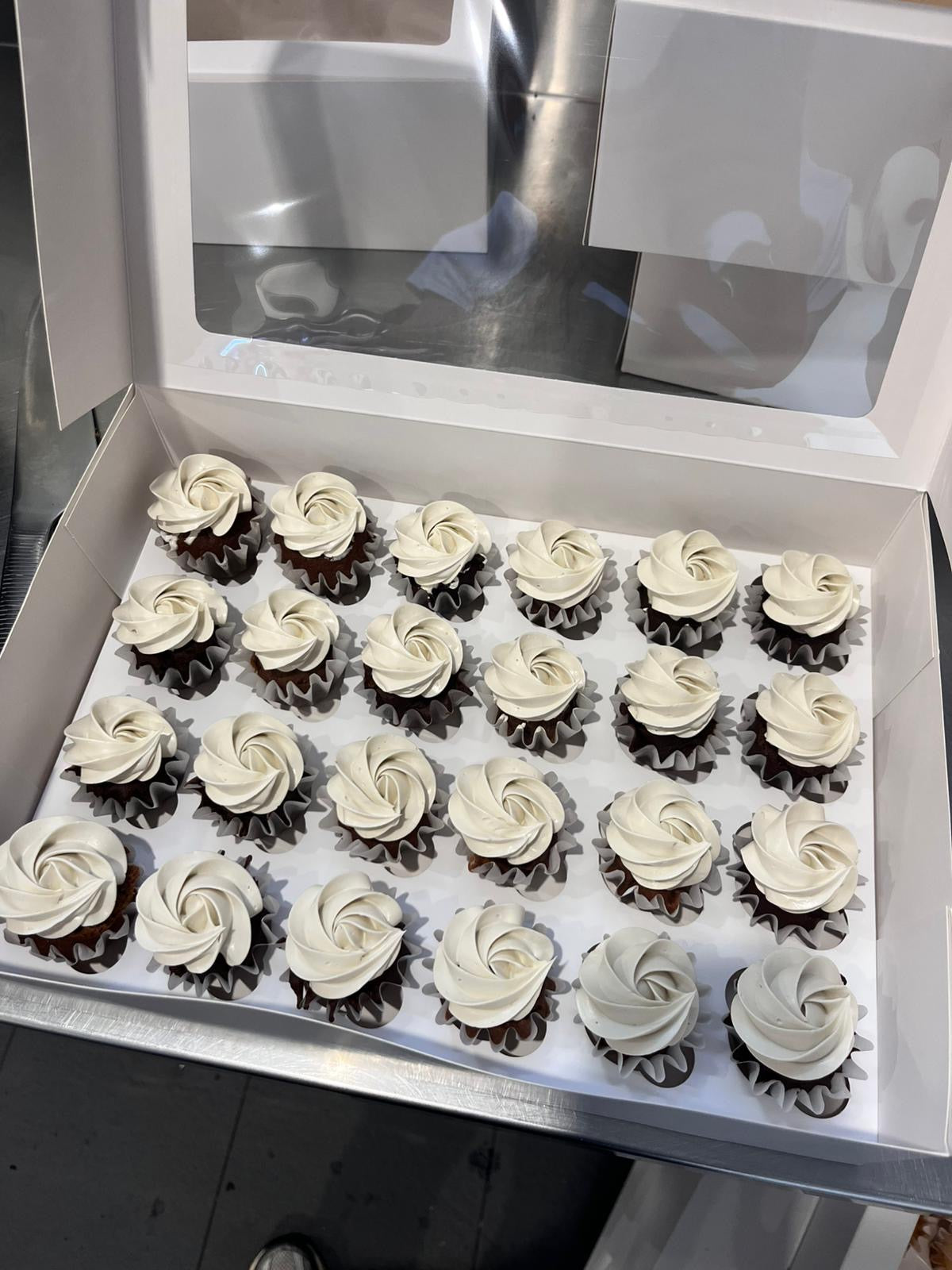 The Minimalist Cupcakes (Bite-Size) - From $80