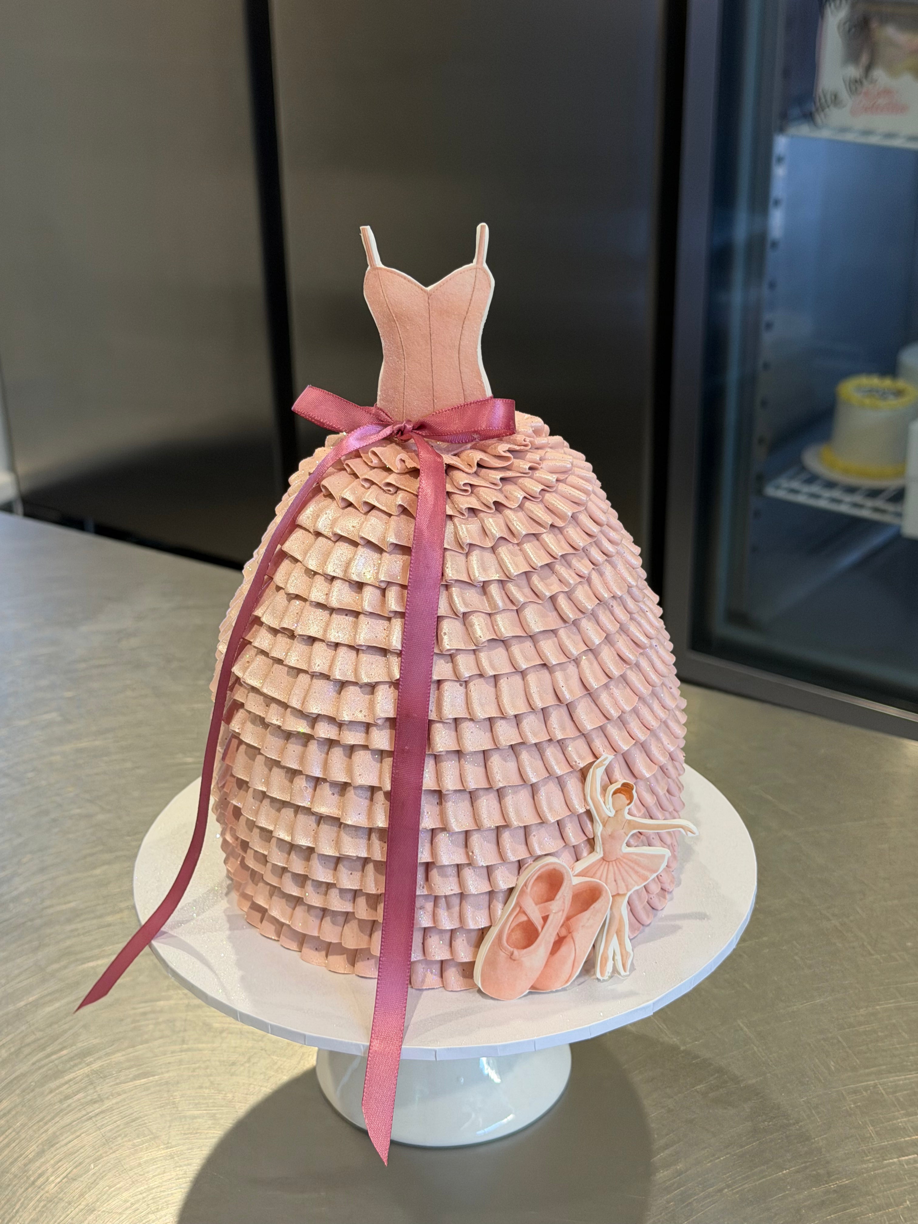 Dolly Cake - From $375