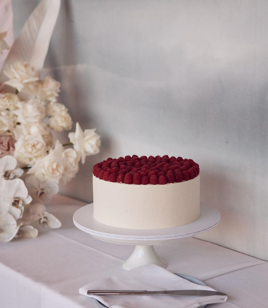 Fresh Raspberry Cake – PerthCakeCollective