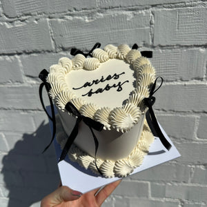 Retro Vintage Custom Cakes Perth 