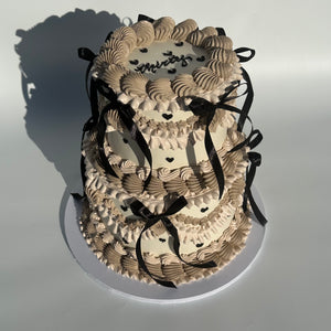 Frilly ROUND Retro Cake
