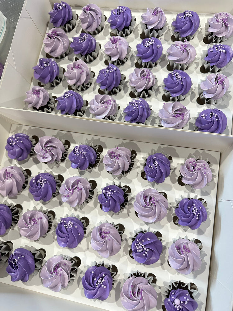 The Minimalist Bite-sized Cupcakes
