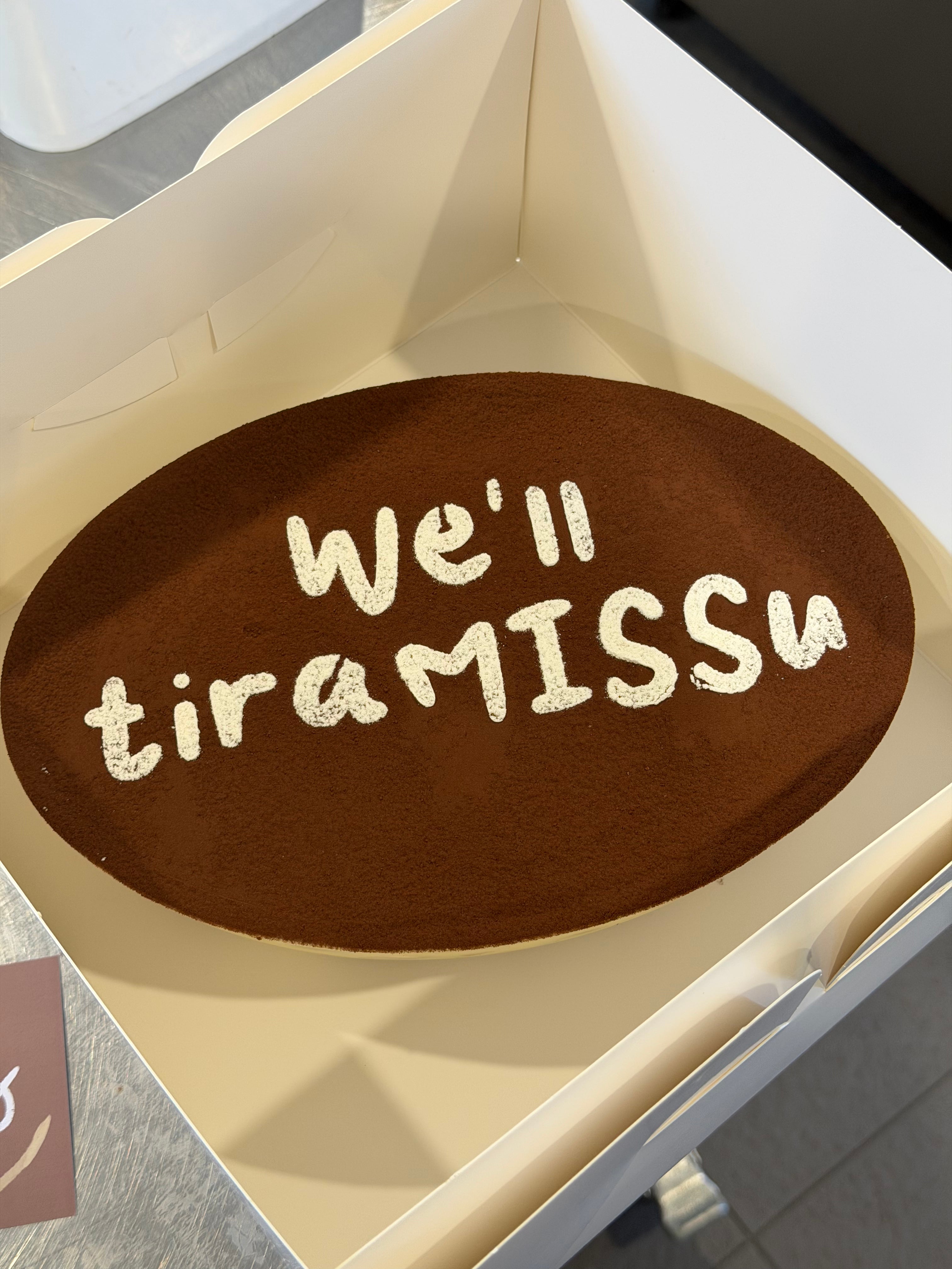 25cm Oval Tiramisu Glass Tray