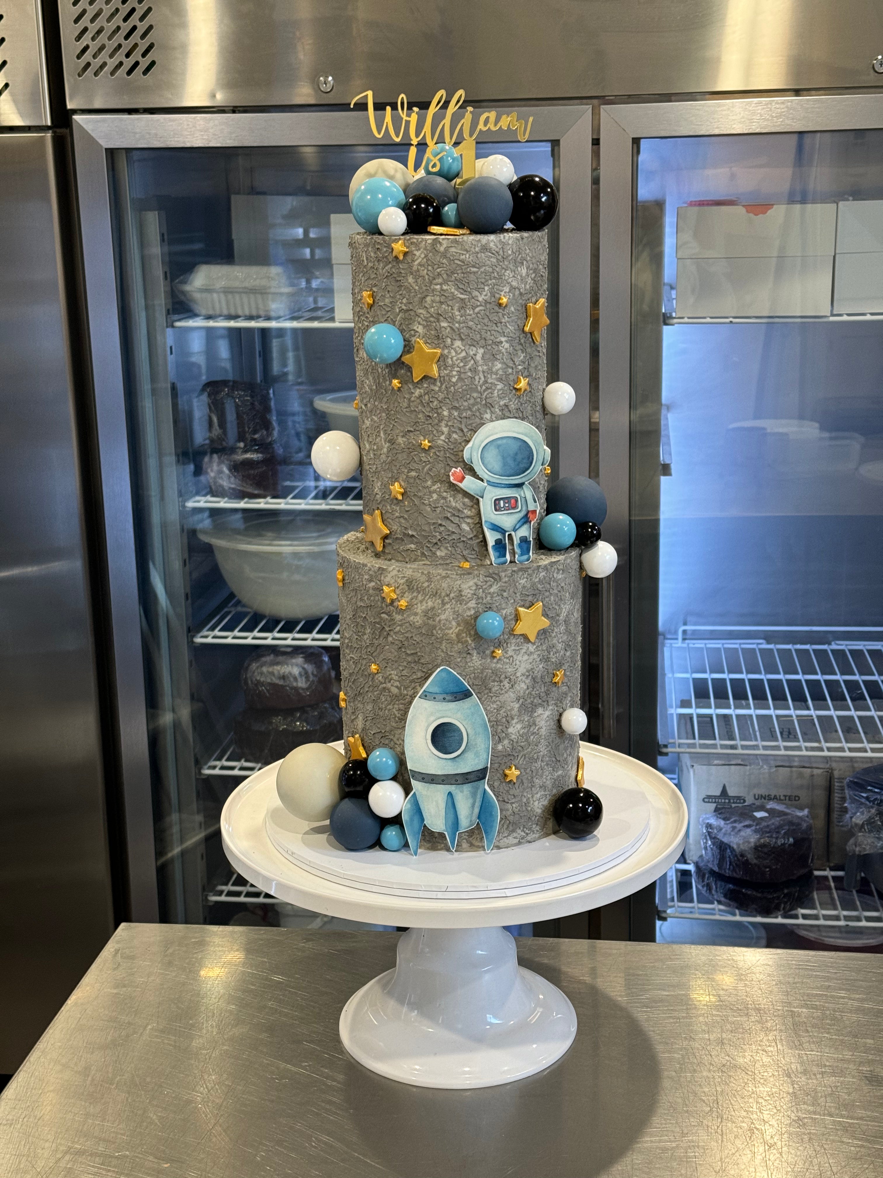 Out of This World Space Cake - From $200