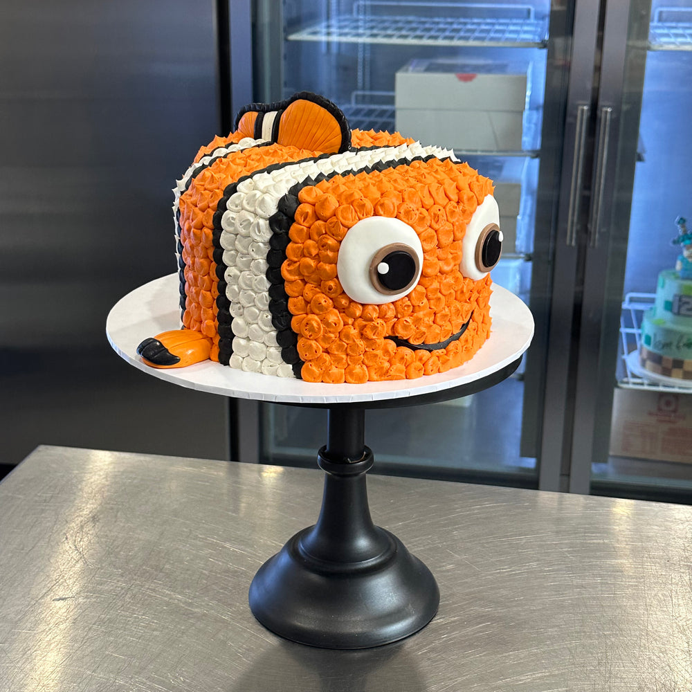 Clownfish Character Cake