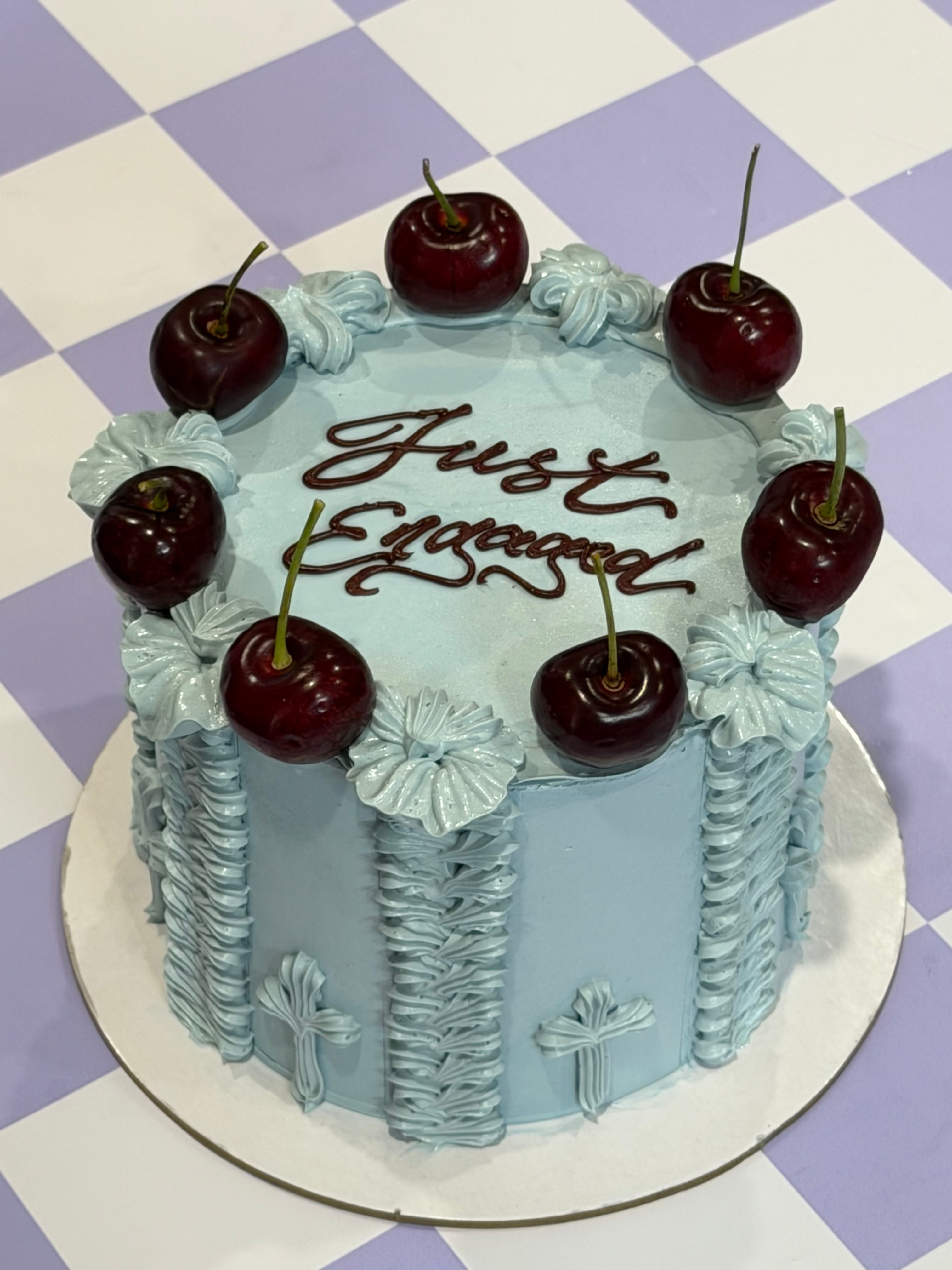 Frilly Retro Cake - From $135 (4 rows of piping, 2 colours)