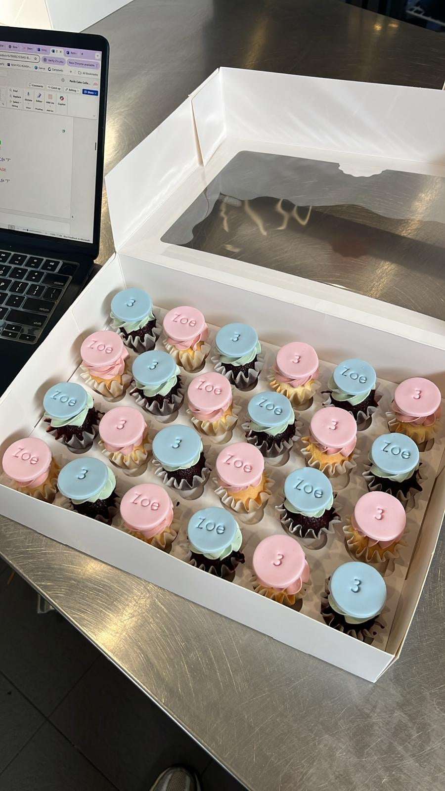 Cupcakes with Discs (Bite-Size) - From $80