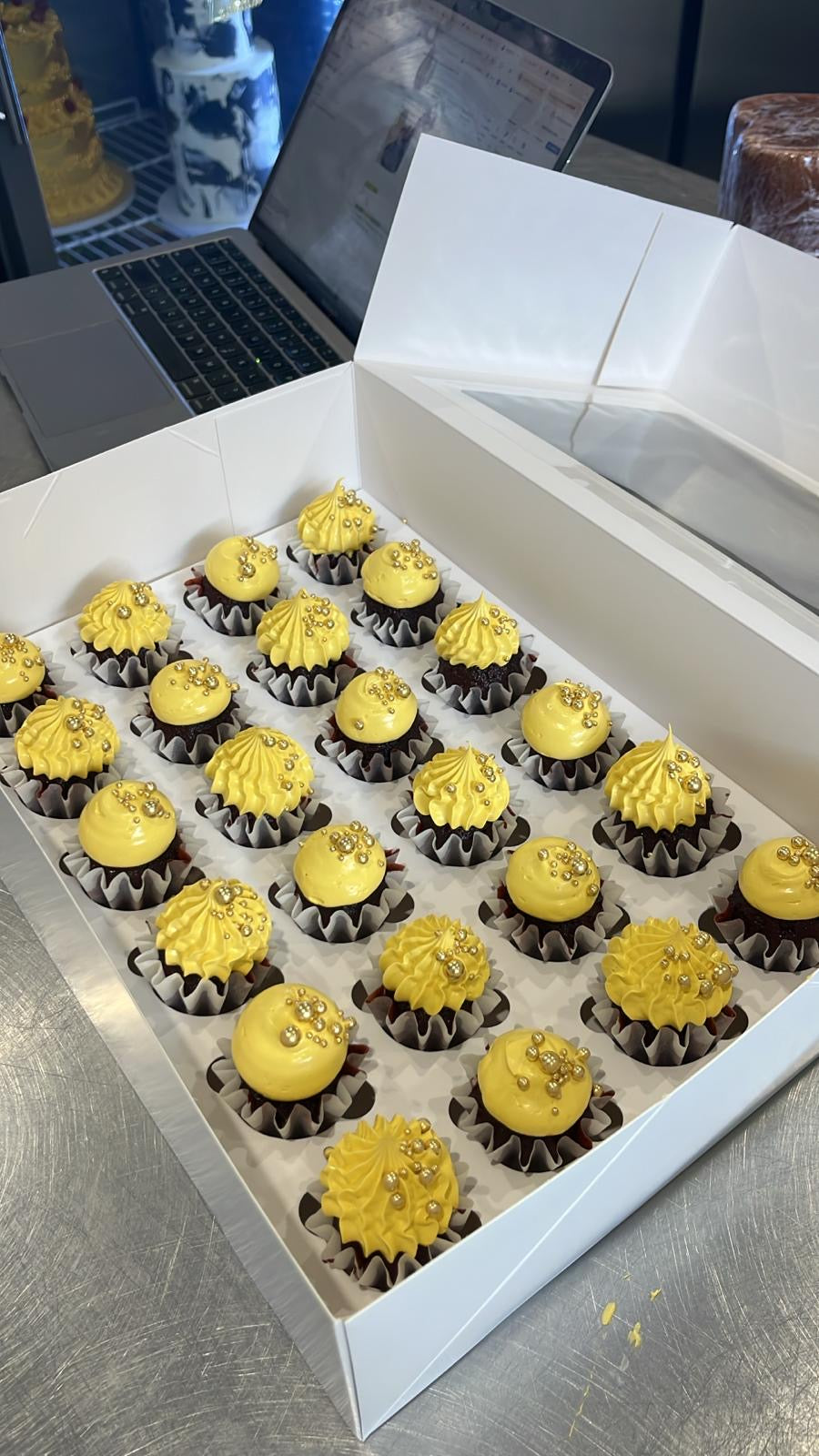 The Minimalist Cupcakes (Bite-Size) - From $80