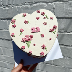 Hand-Piped Floral Cake