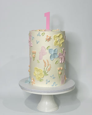 Hand-Piped Floral Cake