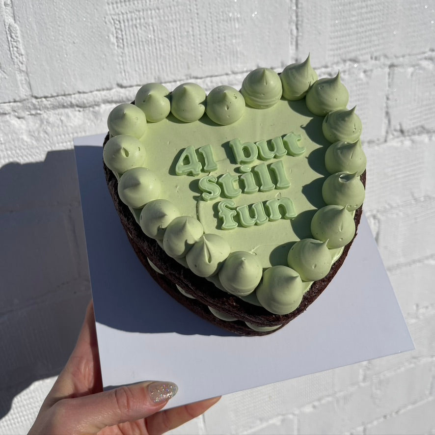 Brownie Retro Cake