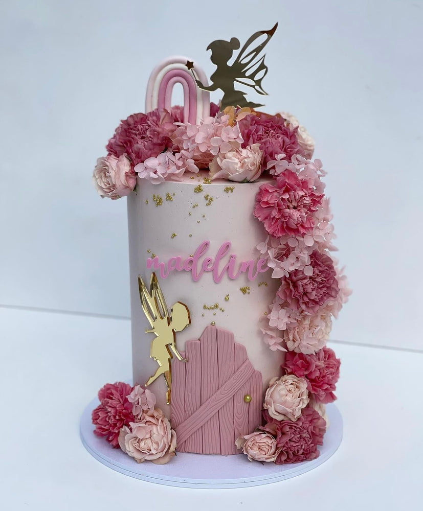 
            
                Load image into Gallery viewer, Fairy Garden Cake
            
        