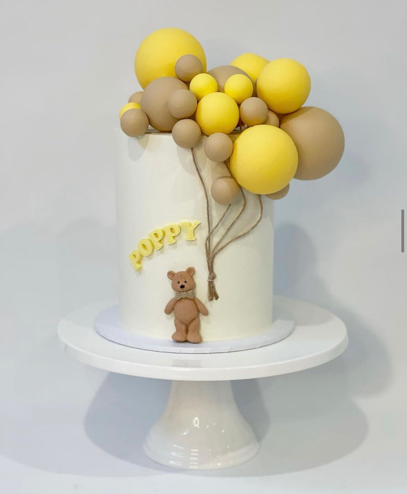 
            
                Load image into Gallery viewer, Silicon bear with choc spheres &amp;amp; fondant name
            
        
