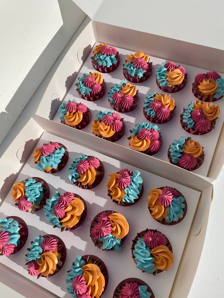 The Dressed Up Cupcakes