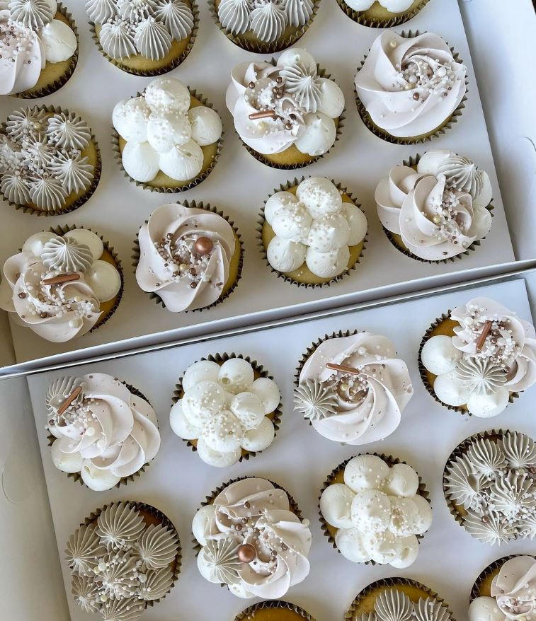 The Dressed Up Cupcakes